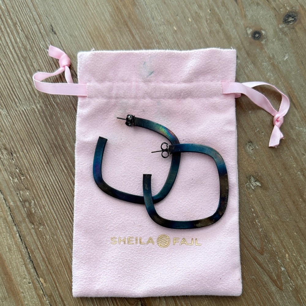 Sheila Fajl Square Elisa Hoops